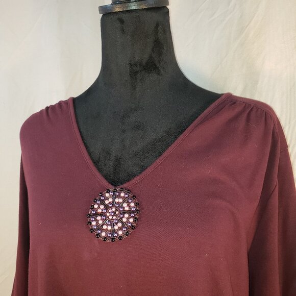 Liz Claiborne 3/4 Sleeve Embellished V Neck Tee Shirt in Maroon - 2P - Picture 1 of 7